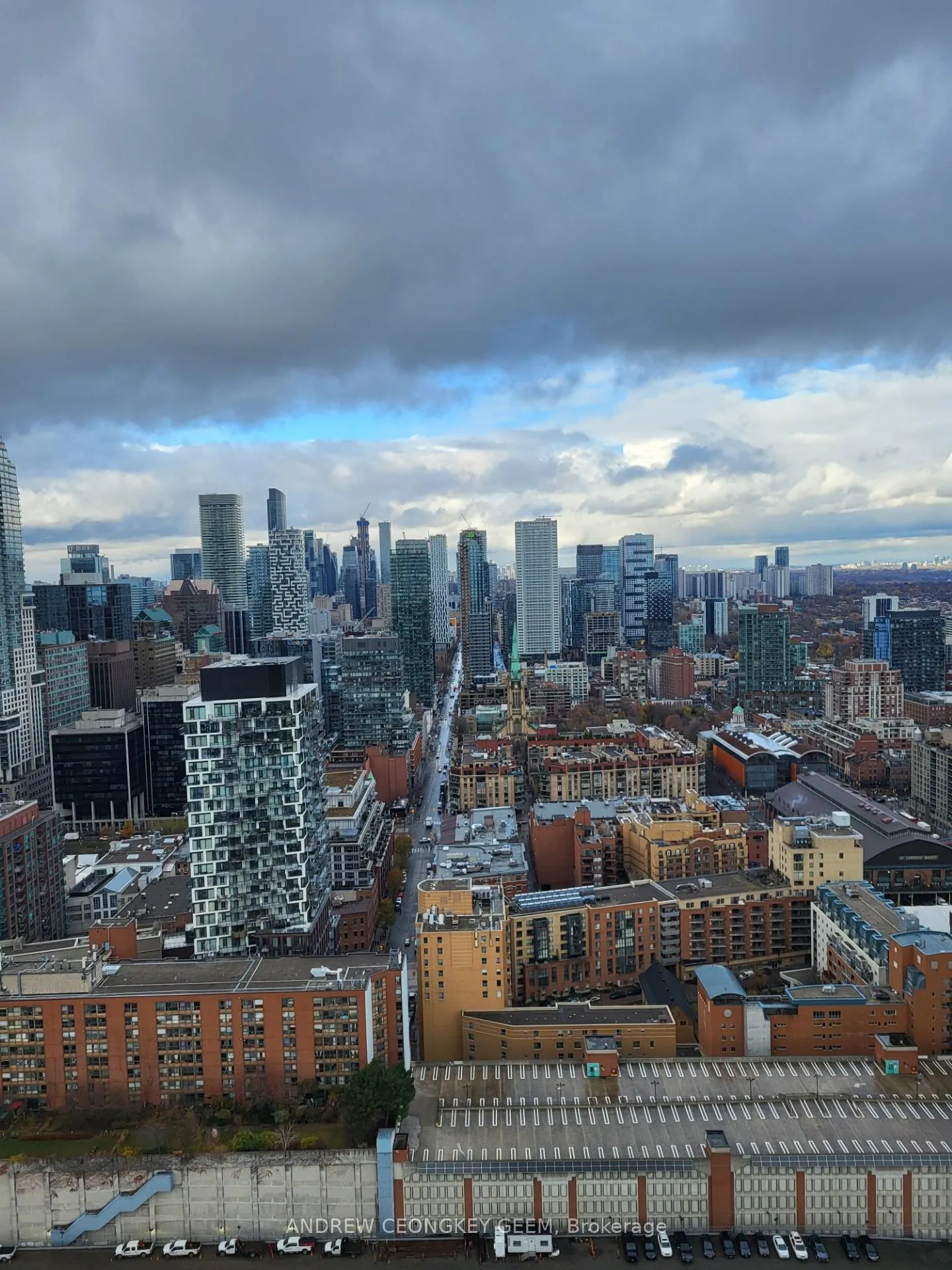 Photo 9 of Unit 4301, 55 Cooper Street, Toronto, Waterfront Communities — HOMEH