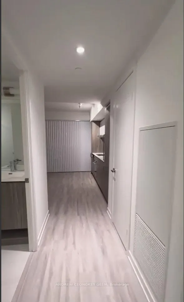 Photo 11 of Unit 4301, 55 Cooper Street, Toronto, Waterfront Communities — HOMEH