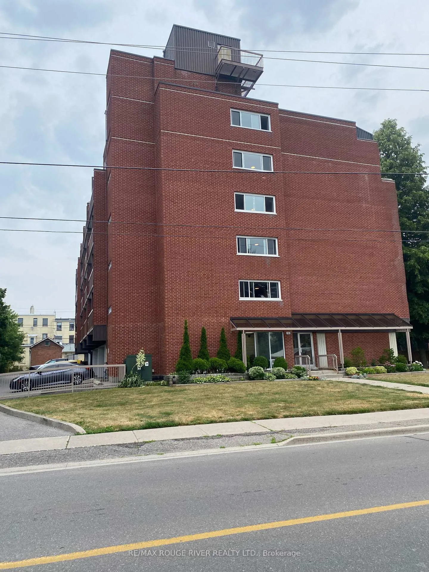 Photo 1 of Unit 503, 144 Queen Street, Clarington, Bowmanville — HOMEH