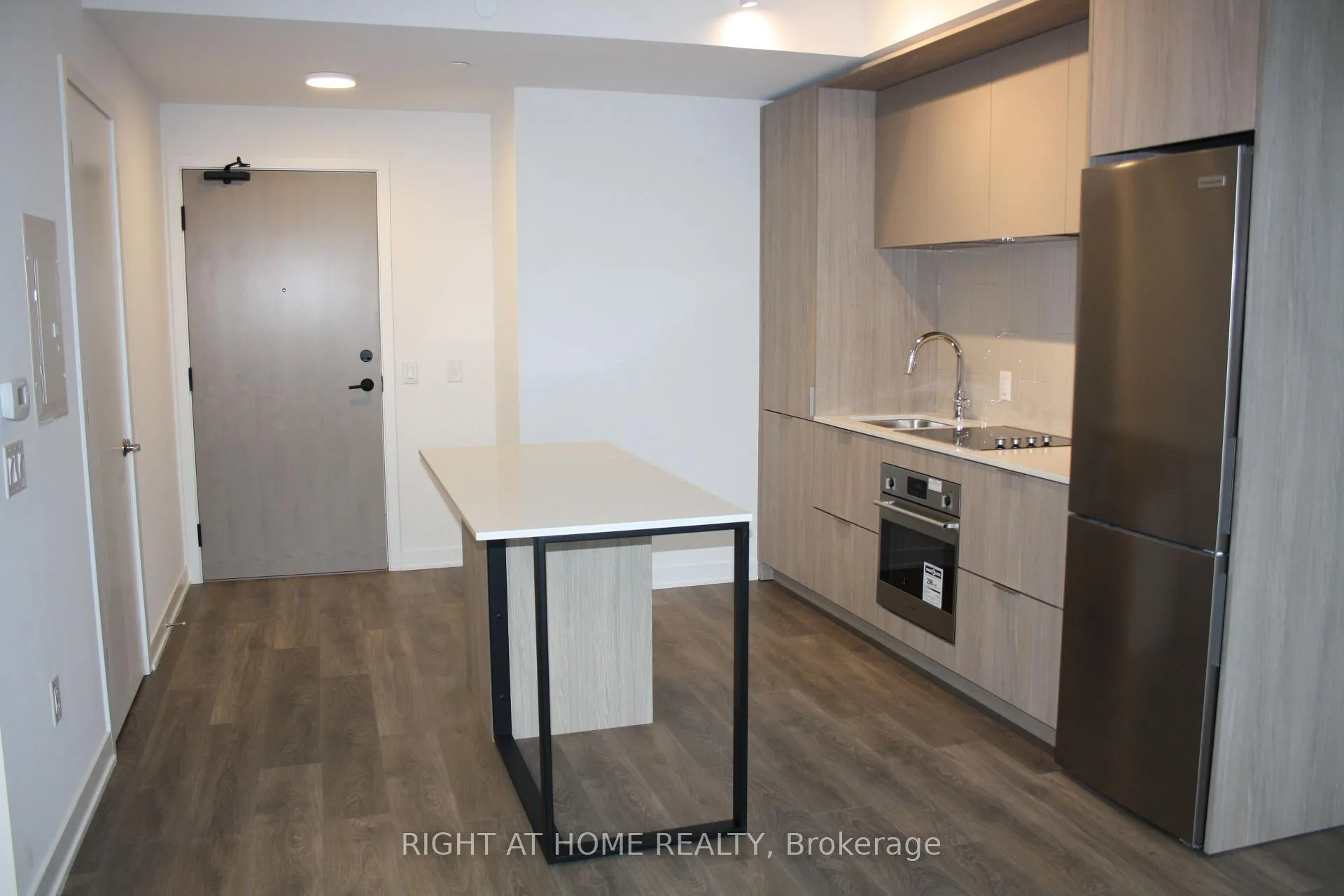 Photo 4 of Unit 1111, 130 River Street, Toronto, Regent Park — HOMEH