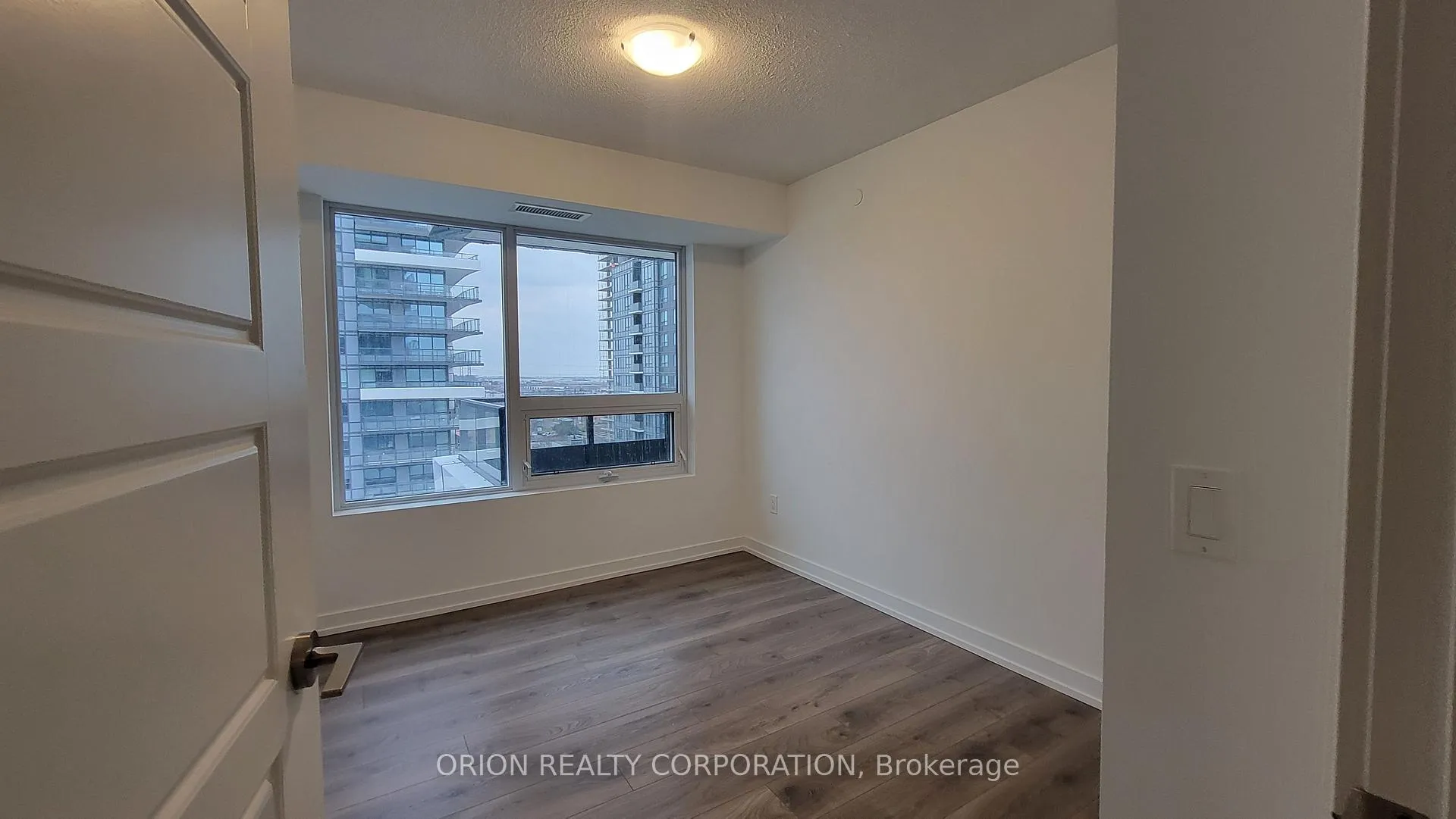 Photo 11 of Unit 1204, 1435 Celebration Drive, Pickering, Bay Ridges — HOMEH