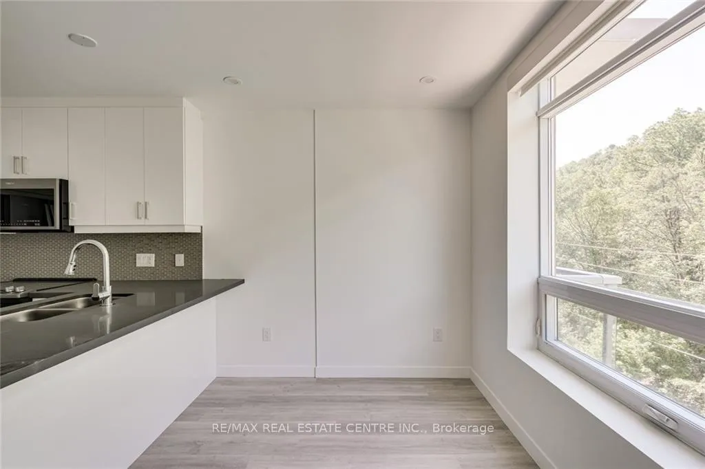 Photo 15 of Unit 302, 479 Charlton Avenue E, Hamilton, Stinson — HOMEH