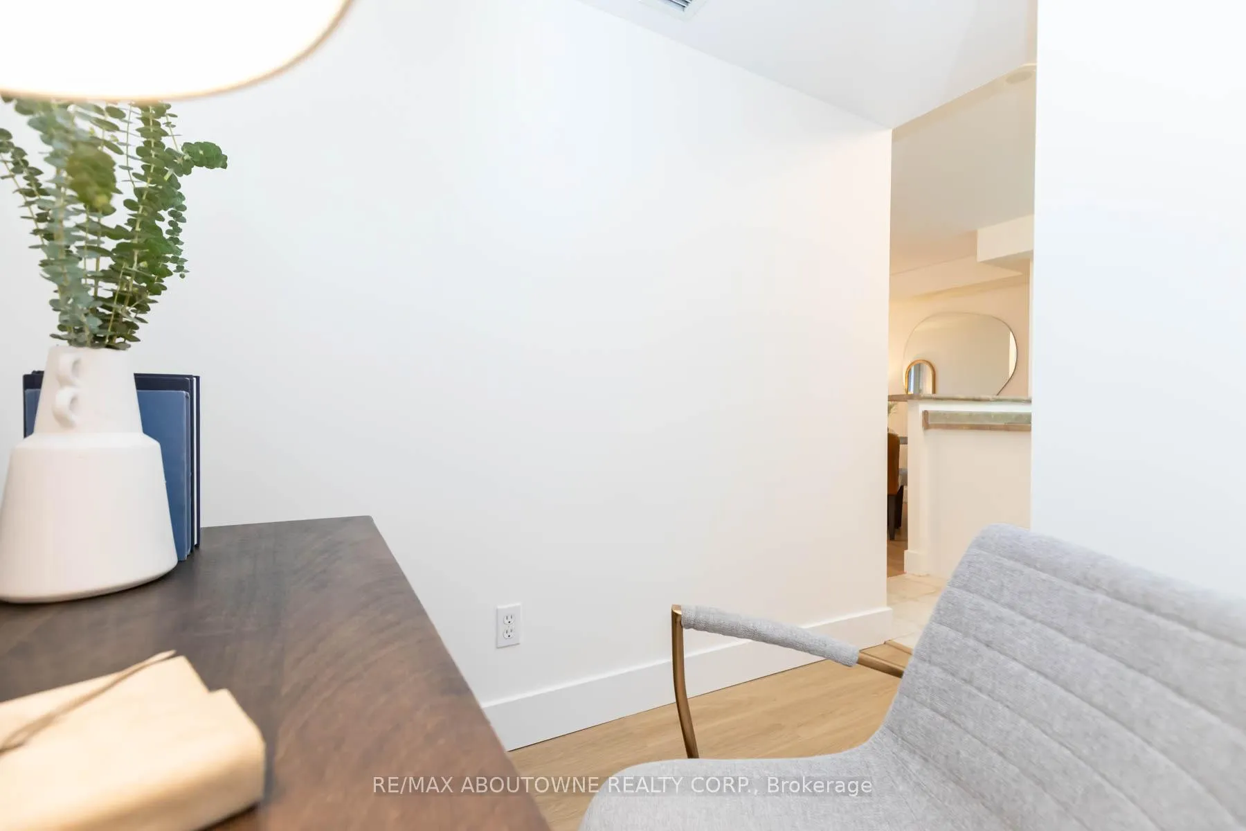 Photo 19 of Unit 404, 1733 Queen Street E, Toronto, The Beaches — HOMEH