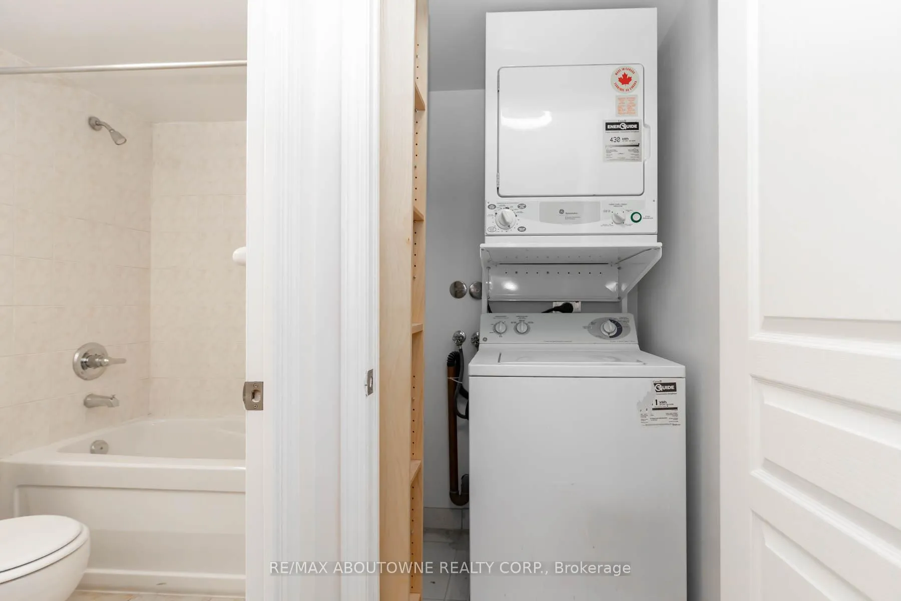 Photo 21 of Unit 404, 1733 Queen Street E, Toronto, The Beaches — HOMEH