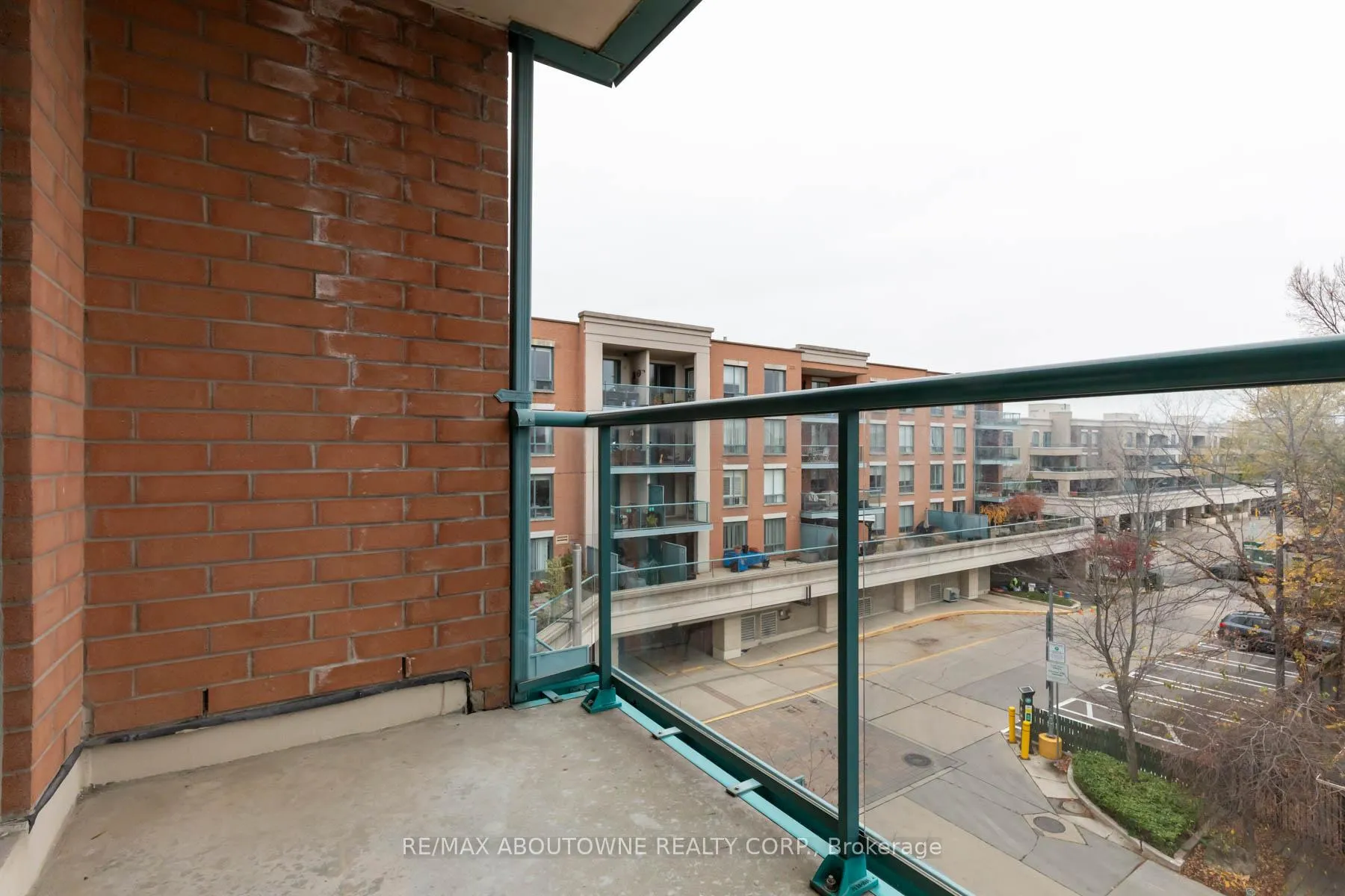 Photo 25 of Unit 404, 1733 Queen Street E, Toronto, The Beaches — HOMEH