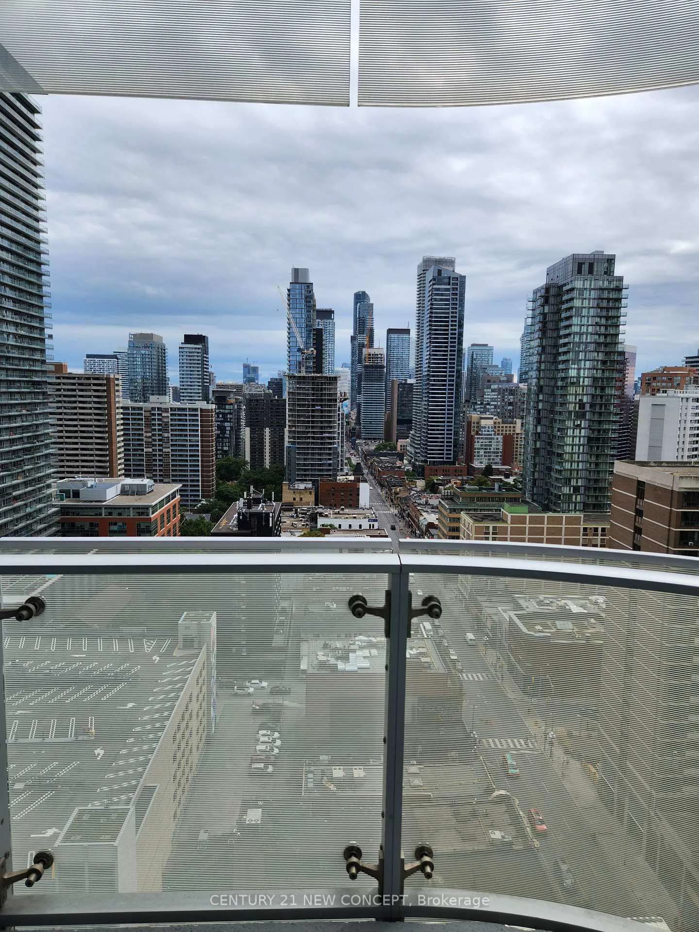 Photo 14 of Unit 1806, 1 Bloor Street E, Toronto, Church-Yonge Corridor — HOMEH