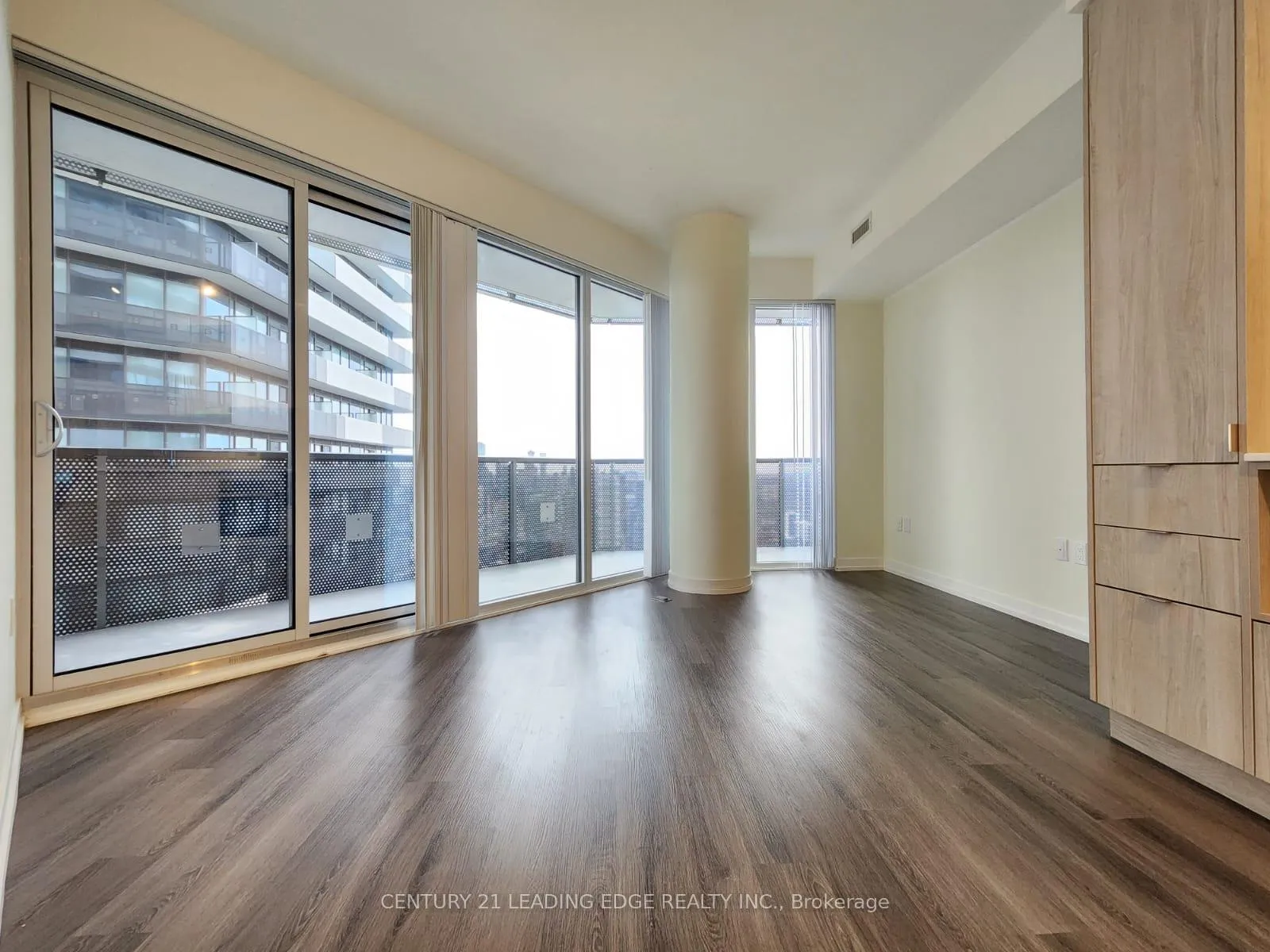 Photo 1 of Unit 6812, 138 Downes Street, Toronto, Waterfront Communities — HOMEH