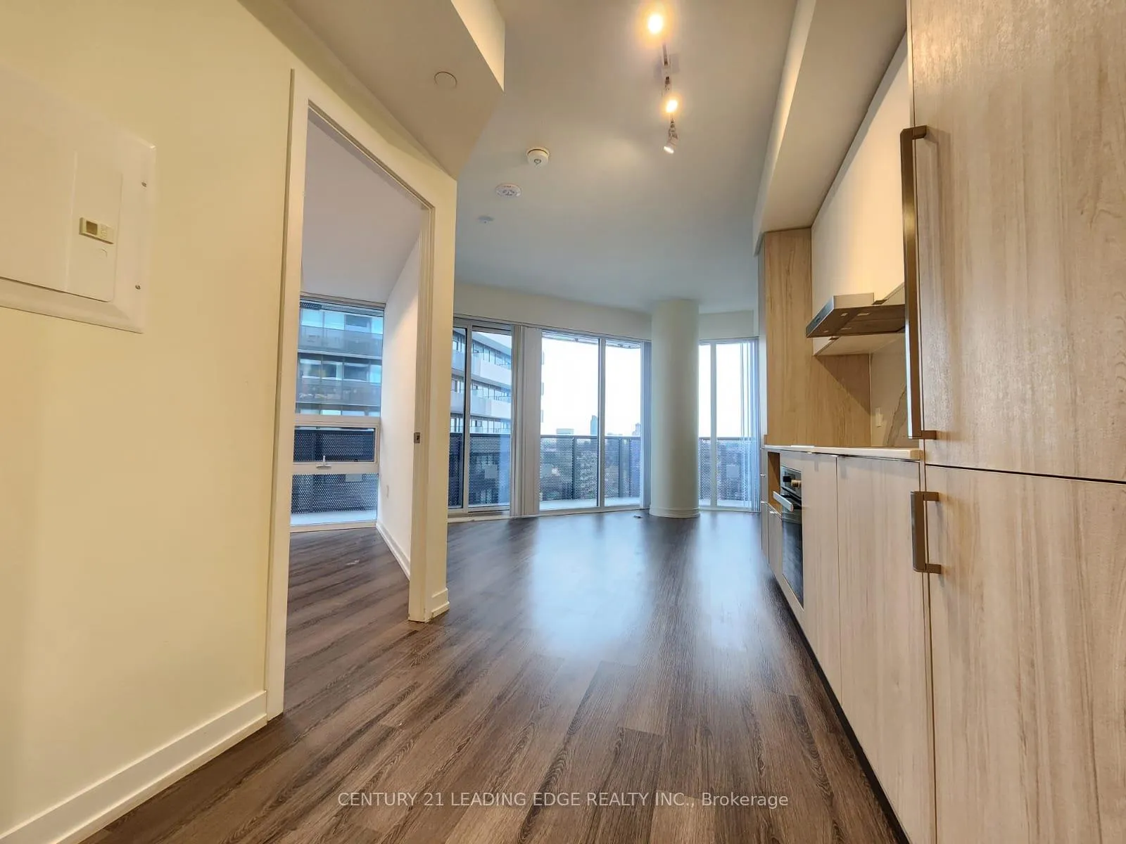 Photo 4 of Unit 6812, 138 Downes Street, Toronto, Waterfront Communities — HOMEH