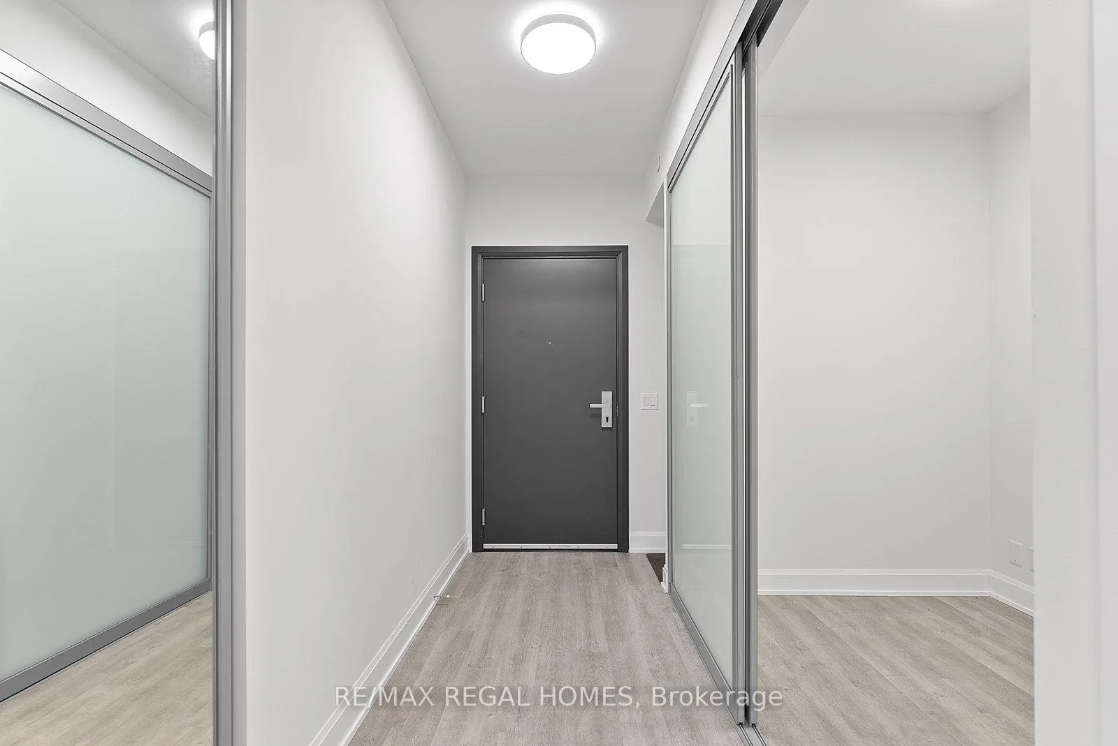 Photo 4 of Unit 1111, 12 Gandhi Lane, Markham, Commerce Valley — HOMEH