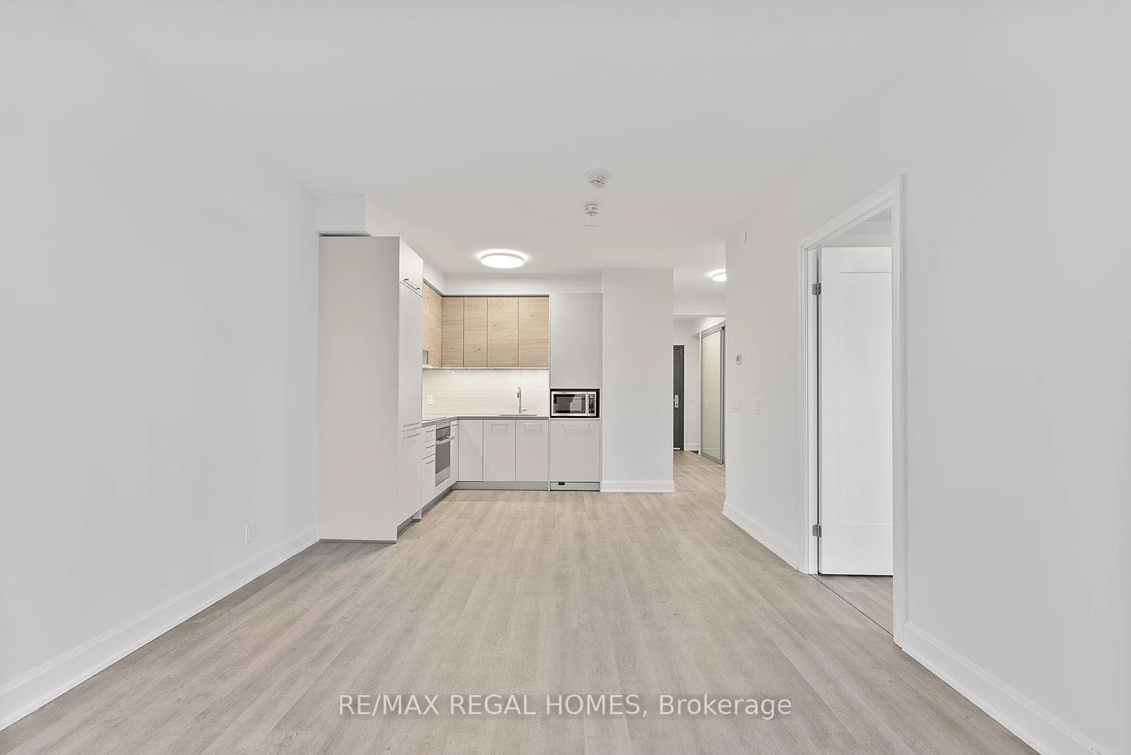 Photo 7 of Unit 1111, 12 Gandhi Lane, Markham, Commerce Valley — HOMEH