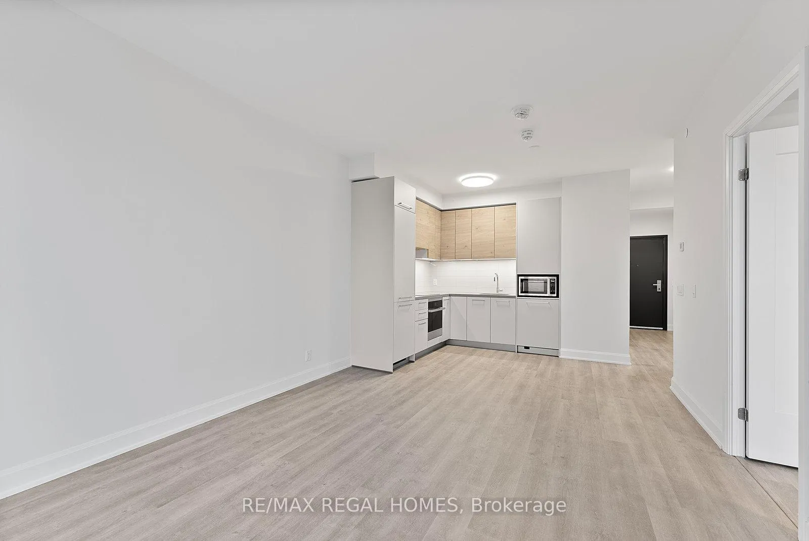 Photo 8 of Unit 1111, 12 Gandhi Lane, Markham, Commerce Valley — HOMEH