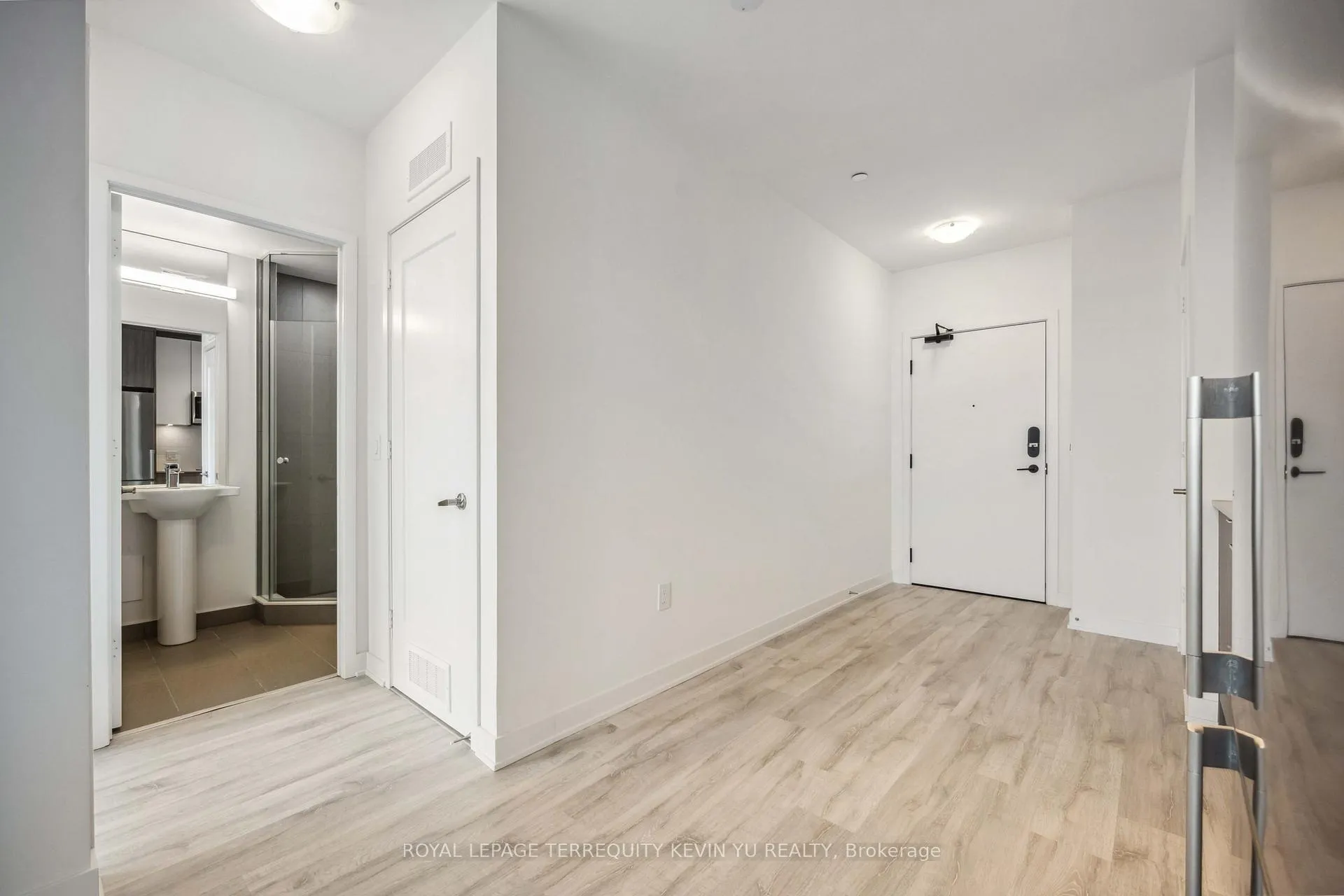 Photo 10 of Unit 1004, 70 Princess Street, Toronto, Waterfront Communities — HOMEH