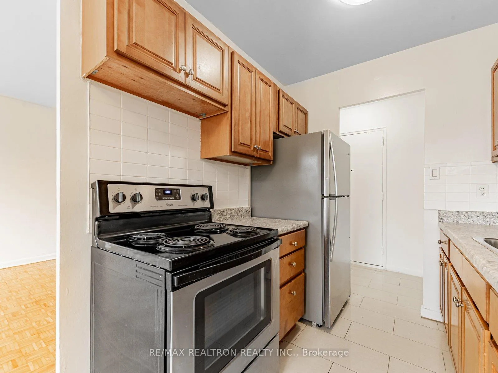 Photo 17 of Unit 203, 2895 Bathurst Street, Toronto, Bedford Park-Nortown — HOMEH
