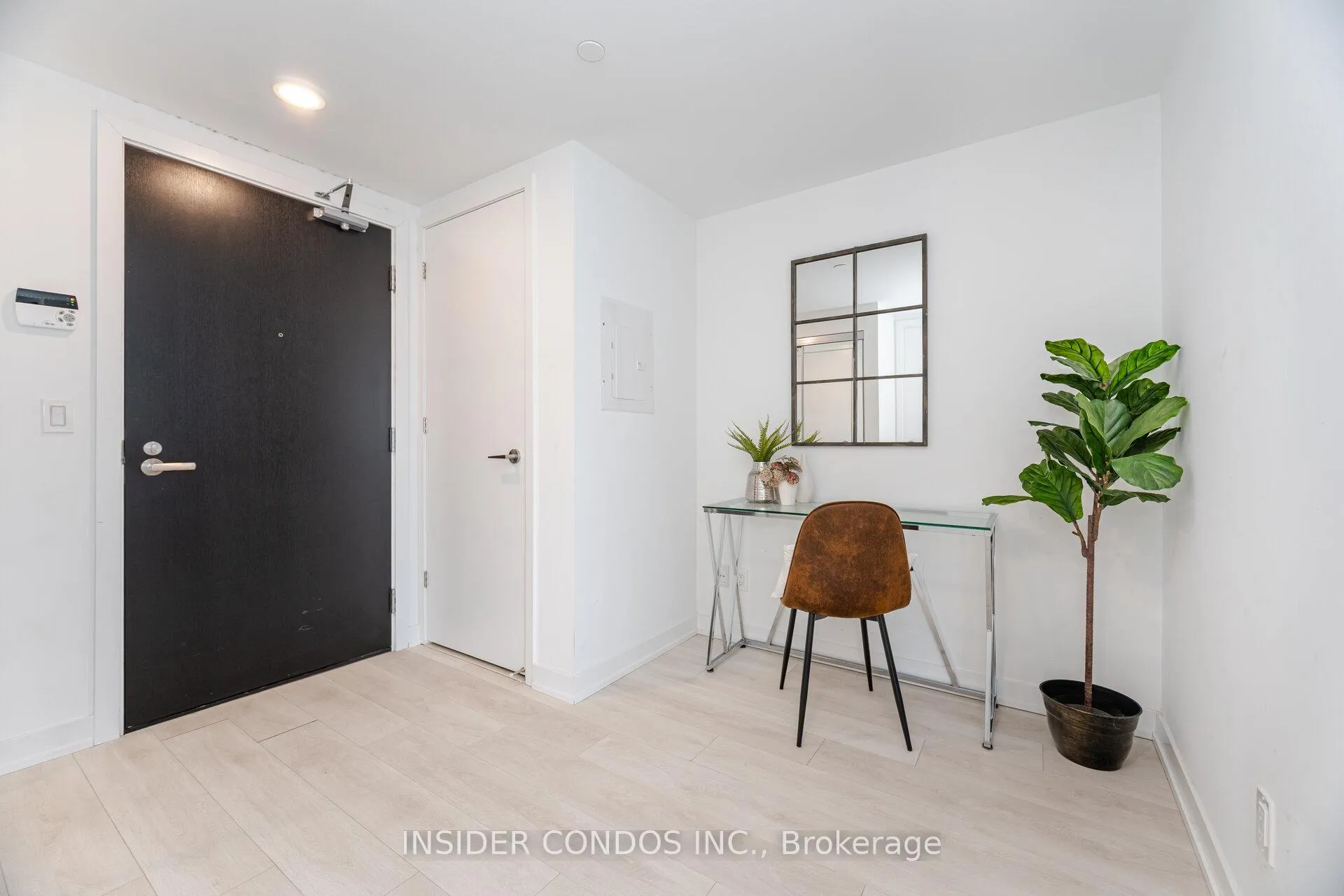 Photo 7 of Unit 5202, 501 Yonge Street, Toronto, Church-Yonge Corridor — HOMEH