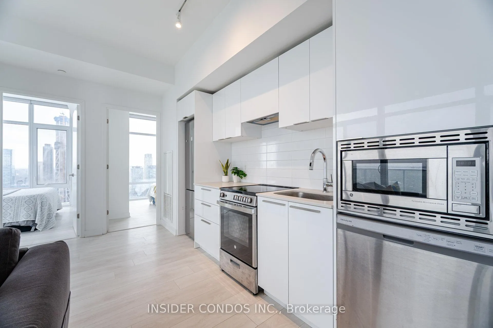 Photo 12 of Unit 5202, 501 Yonge Street, Toronto, Church-Yonge Corridor — HOMEH