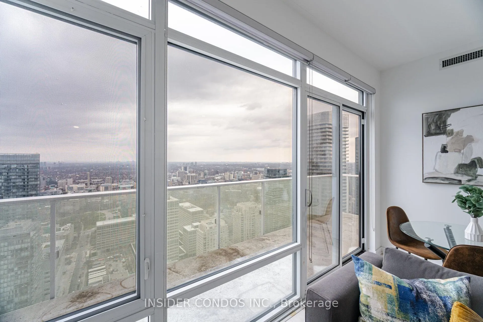 Photo 16 of Unit 5202, 501 Yonge Street, Toronto, Church-Yonge Corridor — HOMEH
