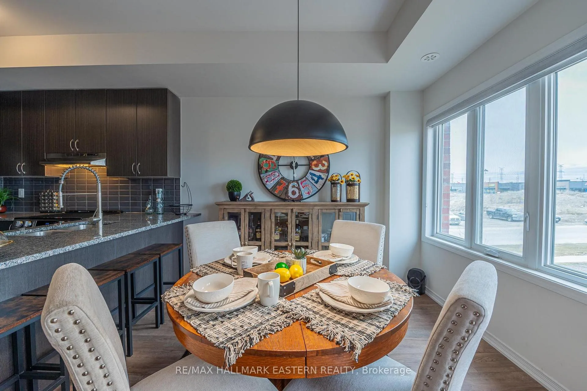 Photo 6 of Unit 9, 279 Danzatore Path, Oshawa, Windfields — HOMEH