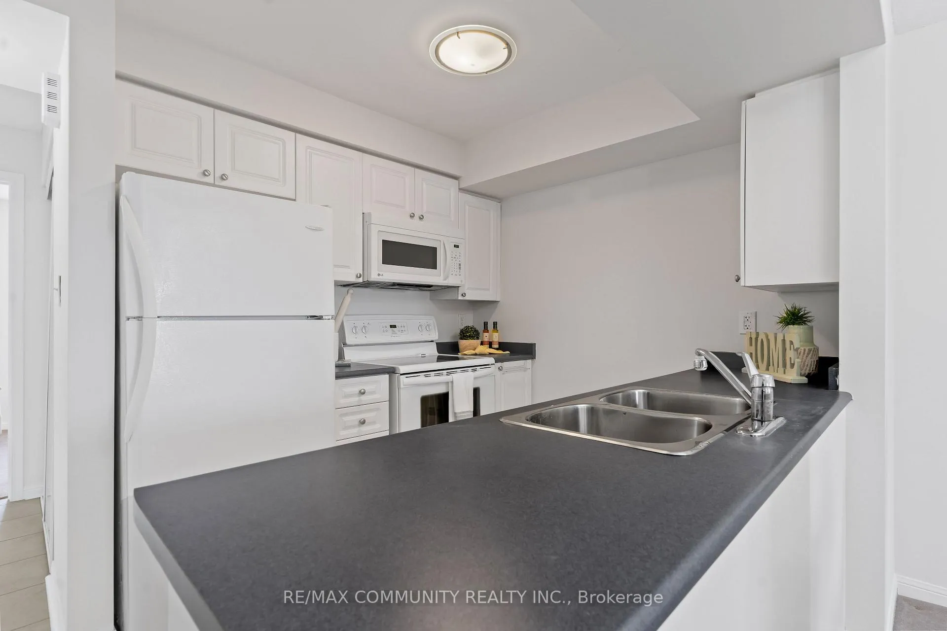Photo 12 of Unit 2, 74 Petra Way, Whitby, Pringle Creek — HOMEH