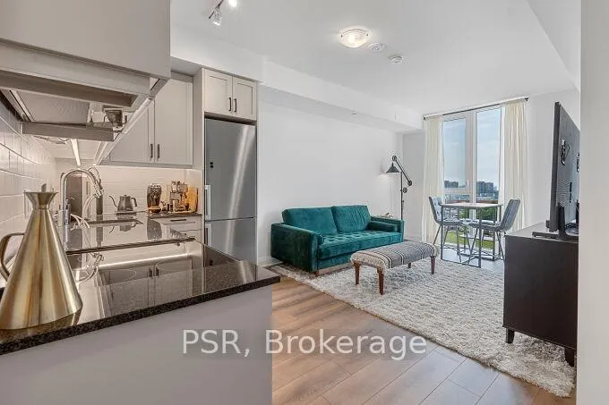 Front of Unit 704, 20 Gatineau Drive E