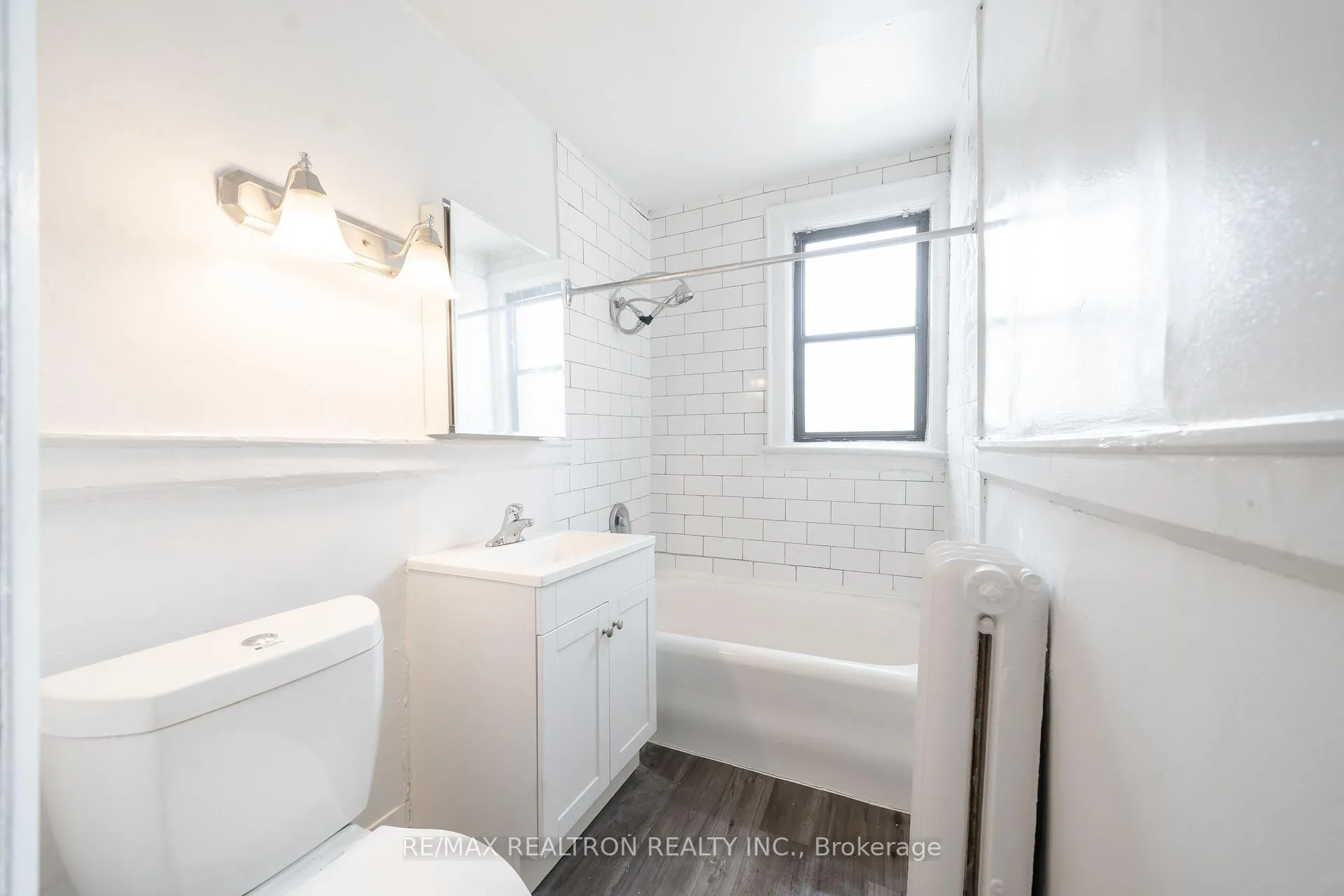 Photo 8 of Unit 2, 2 Kingston Road, Toronto, Woodbine Corridor — HOMEH