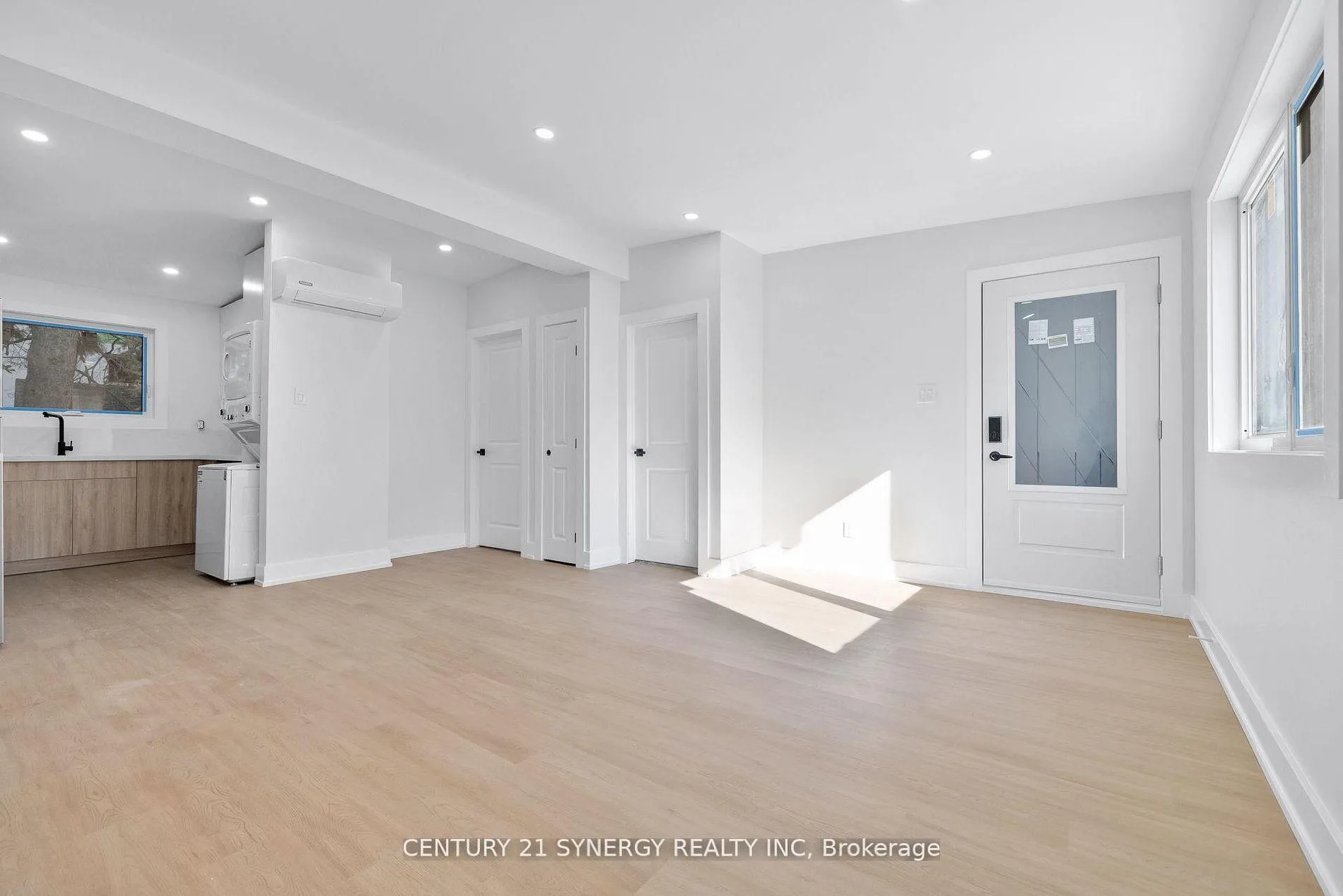 Photo 5 of Unit 6, 598 Kirkwood Avenue, Ottawa, Westboro/Hampton Park — HOMEH
