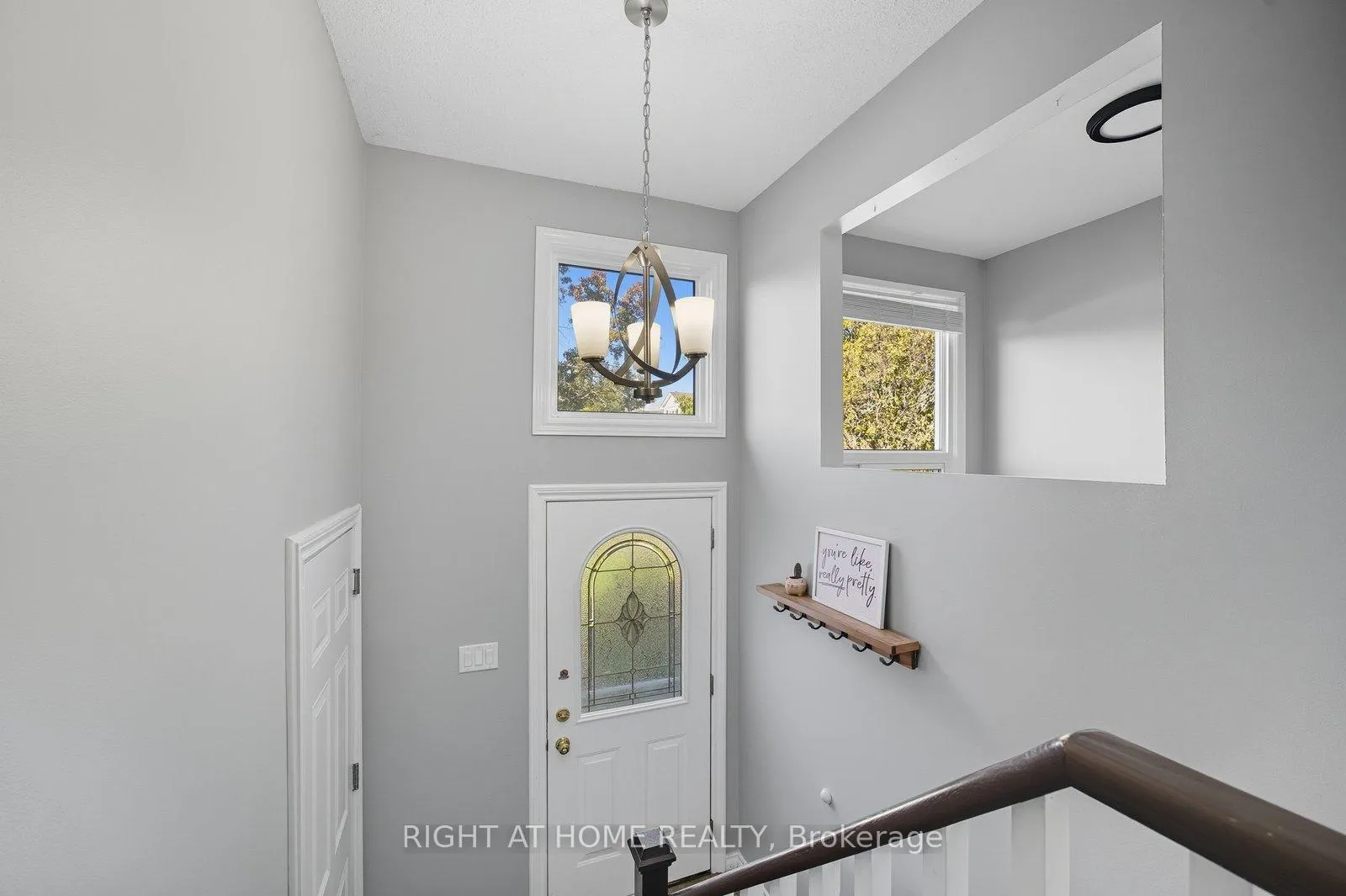 Photo 6 of 15 Glanville Crescent, Clarington, Bowmanville — HOMEH