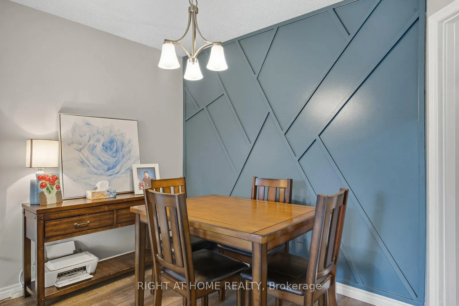 Photo 11 of 15 Glanville Crescent, Clarington, Bowmanville — HOMEH