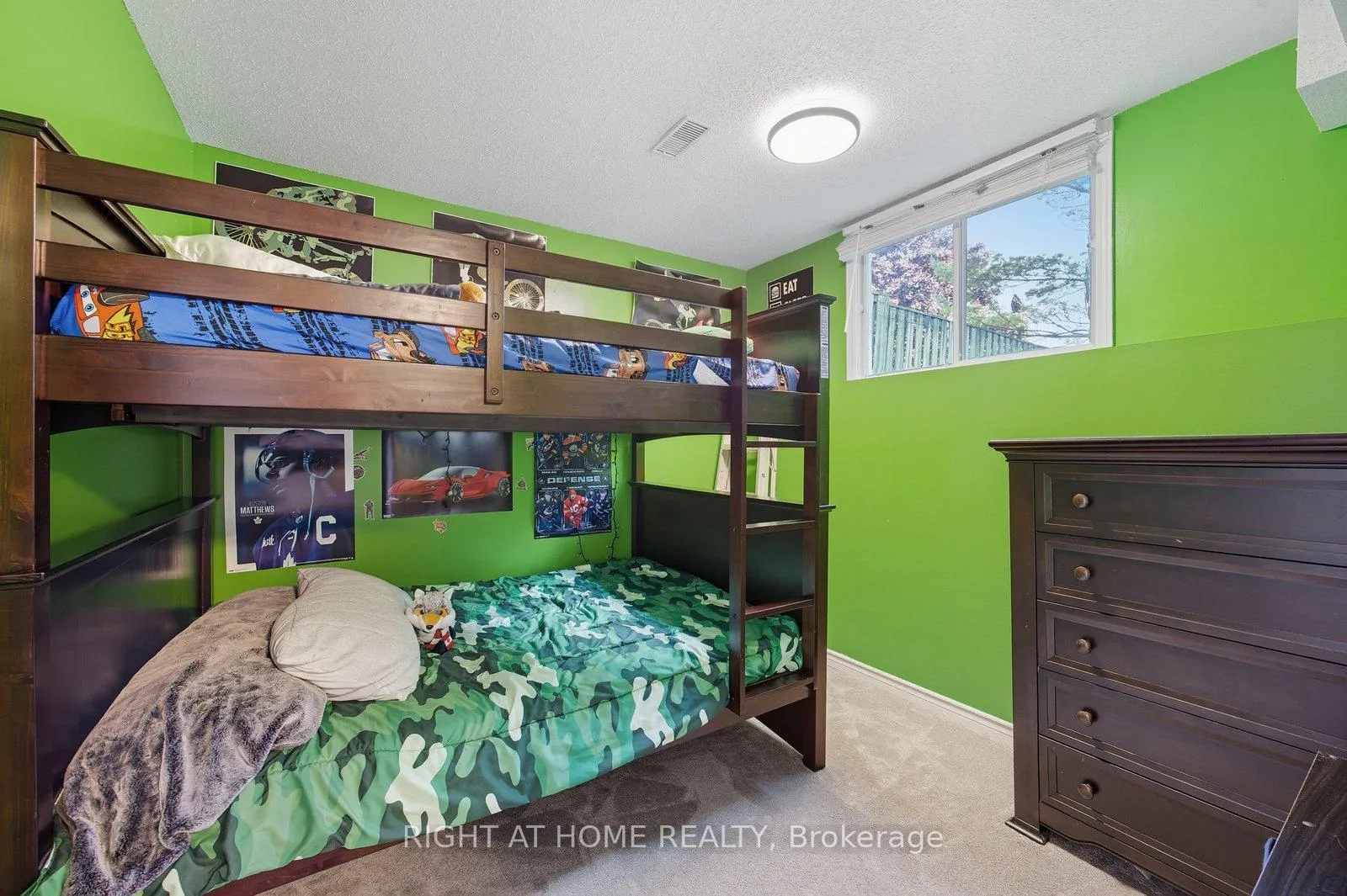 Photo 27 of 15 Glanville Crescent, Clarington, Bowmanville — HOMEH