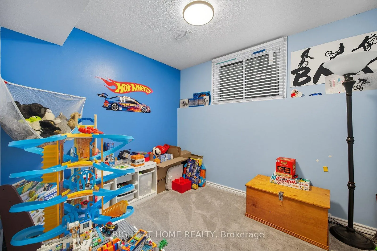 Photo 29 of 15 Glanville Crescent, Clarington, Bowmanville — HOMEH