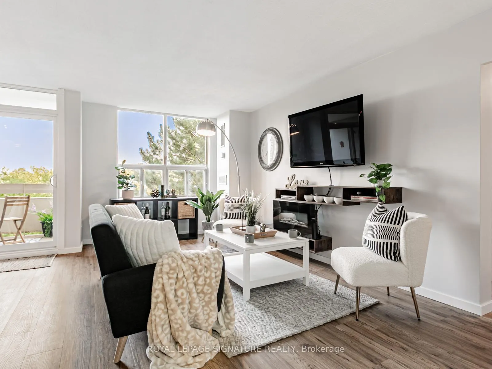 Photo 7 of Unit 308, 20 Edgecliff Golfway, Toronto, Flemingdon Park — HOMEH