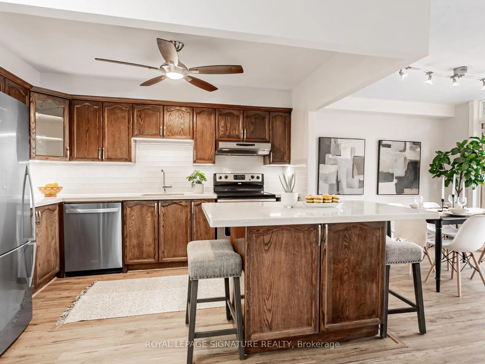 Photo 17 of Unit 308, 20 Edgecliff Golfway, Toronto, Flemingdon Park — HOMEH