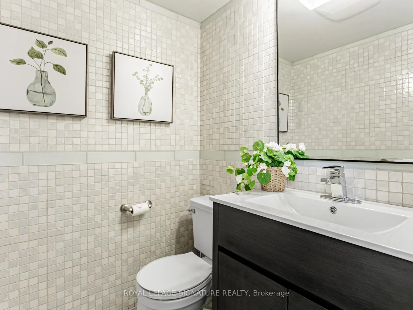 Photo 26 of Unit 308, 20 Edgecliff Golfway, Toronto, Flemingdon Park — HOMEH