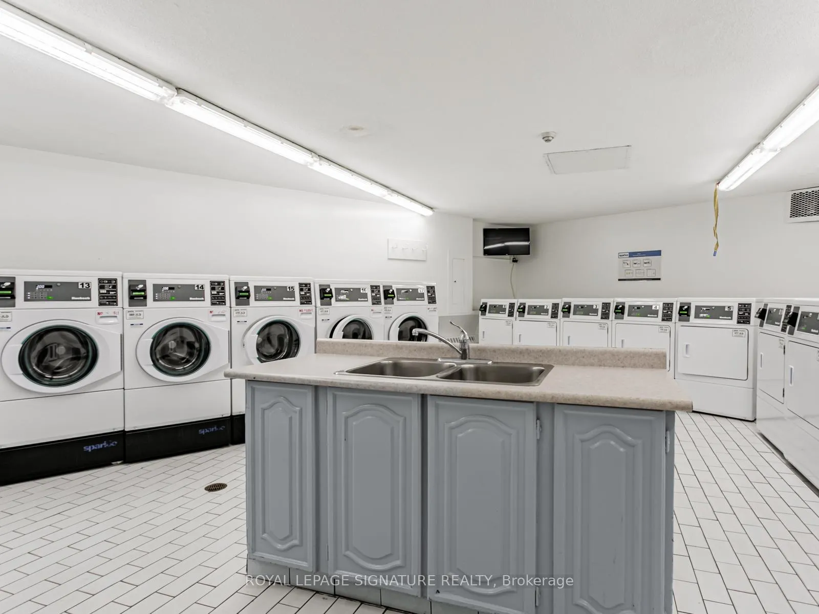 Photo 30 of Unit 308, 20 Edgecliff Golfway, Toronto, Flemingdon Park — HOMEH