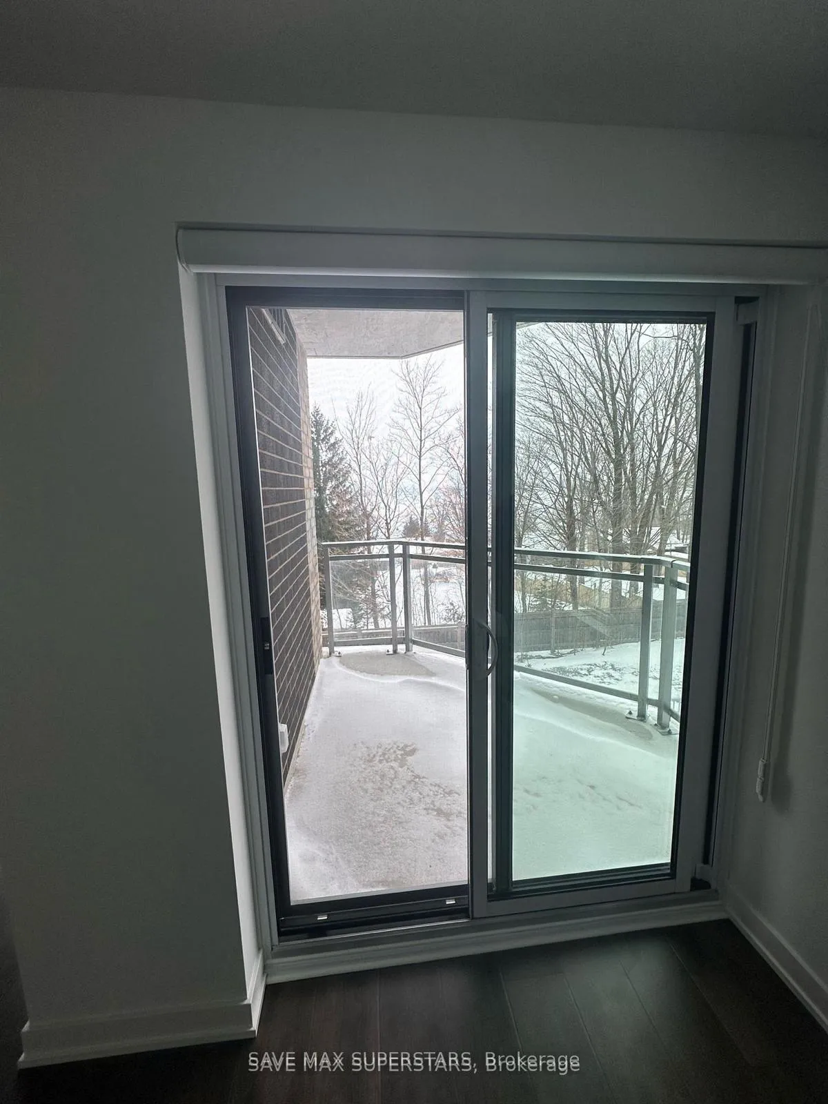 Photo 4 of Unit 209, 56 Lakeside Terrace E, Barrie, Little Lake — HOMEH