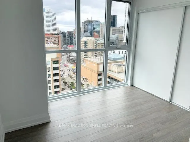 Photo 5 of Unit 2004, 77 Mutual Street, Toronto, Church-Yonge Corridor — HOMEH