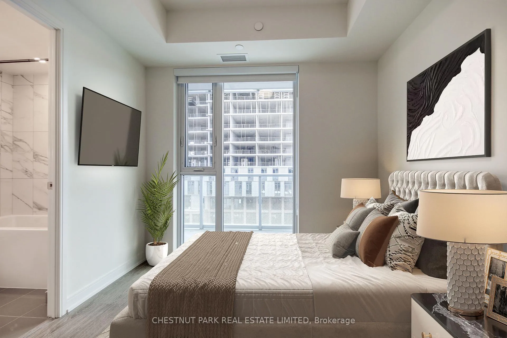 Photo 5 of Unit 717, 425 Front Street E, Toronto, Waterfront Communities — HOMEH