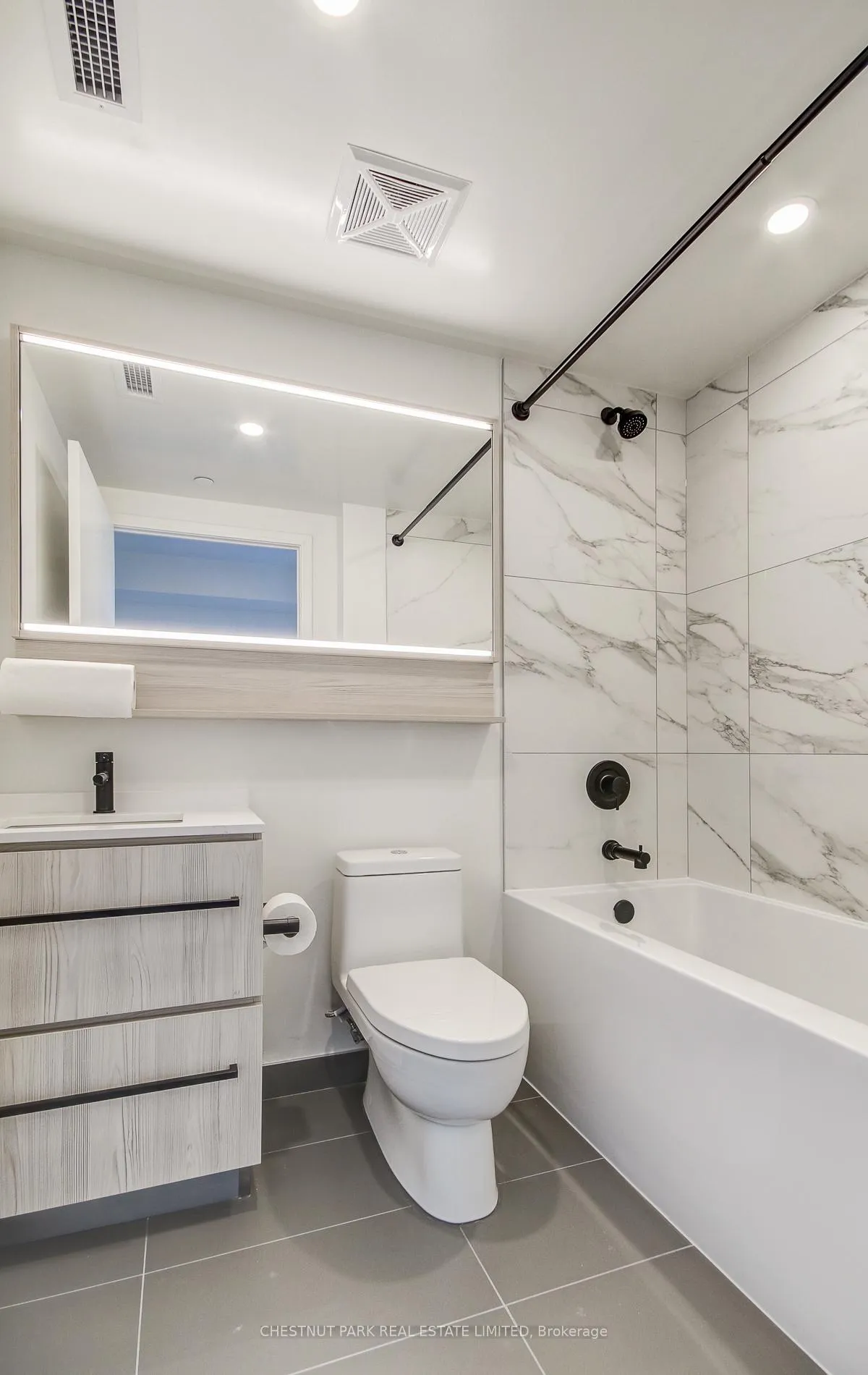 Photo 9 of Unit 717, 425 Front Street E, Toronto, Waterfront Communities — HOMEH