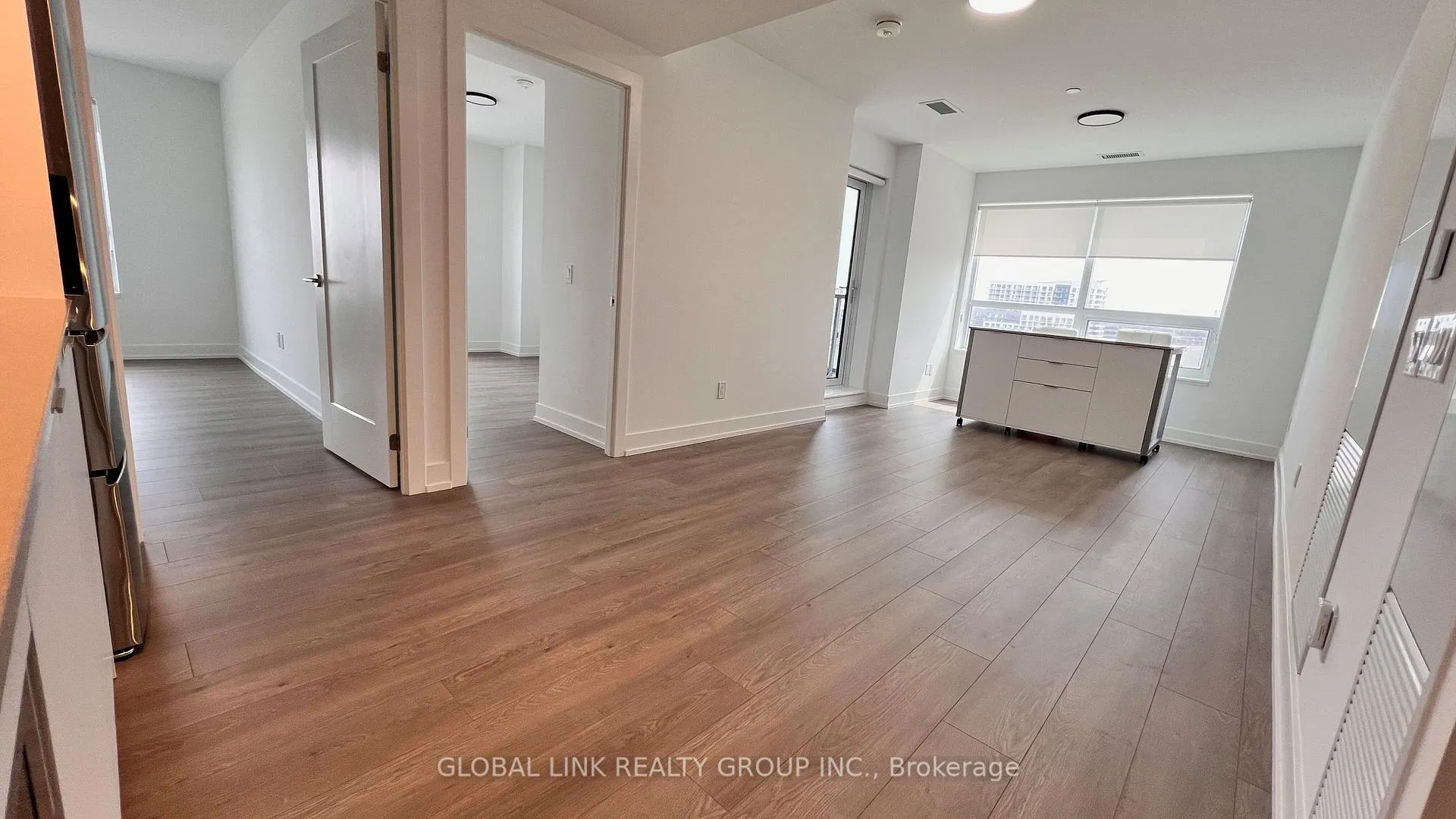 Photo 3 of Unit 1119, 8 cedarland Drive, Markham, Unionville — HOMEH