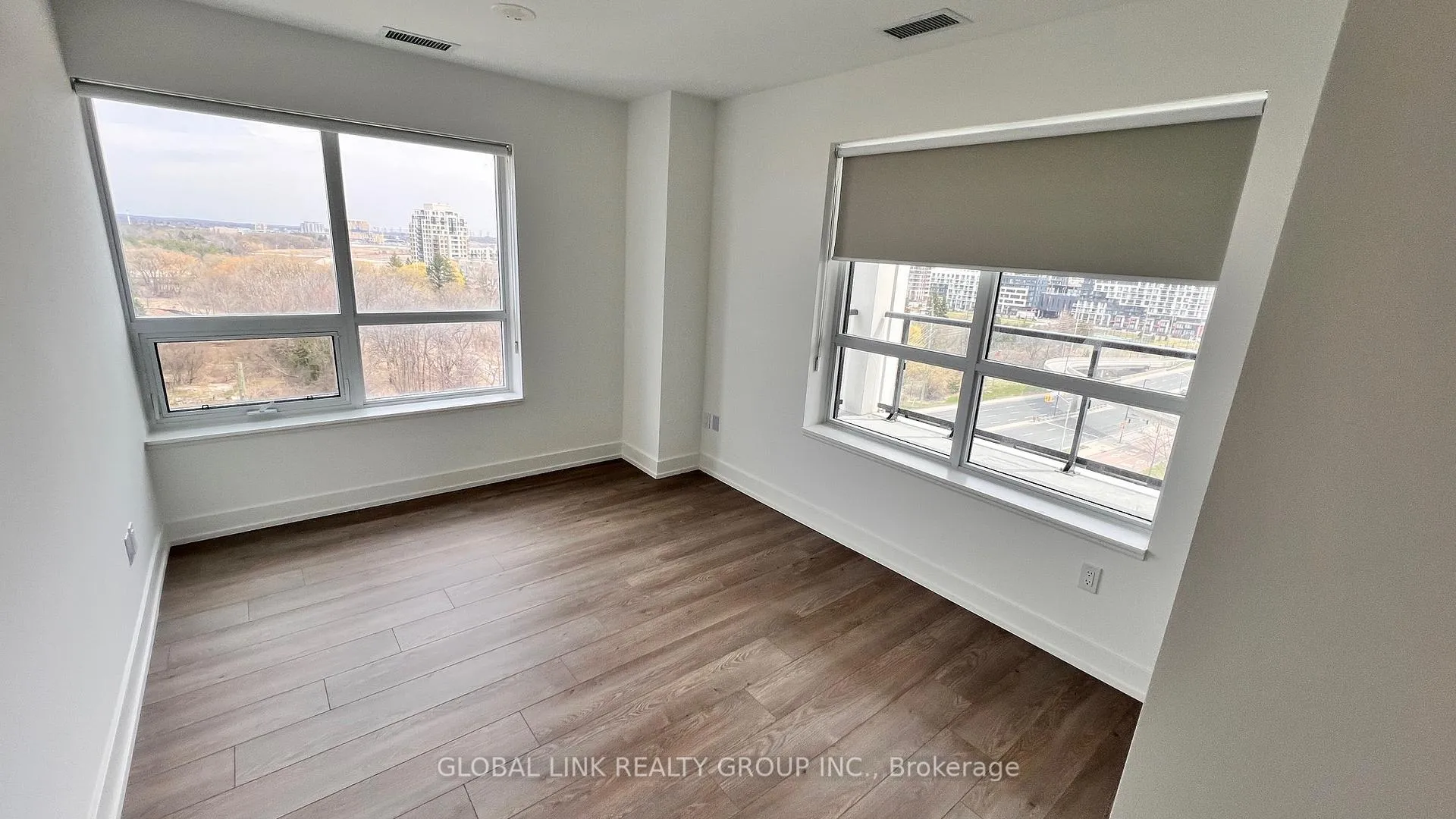 Photo 6 of Unit 1119, 8 cedarland Drive, Markham, Unionville — HOMEH