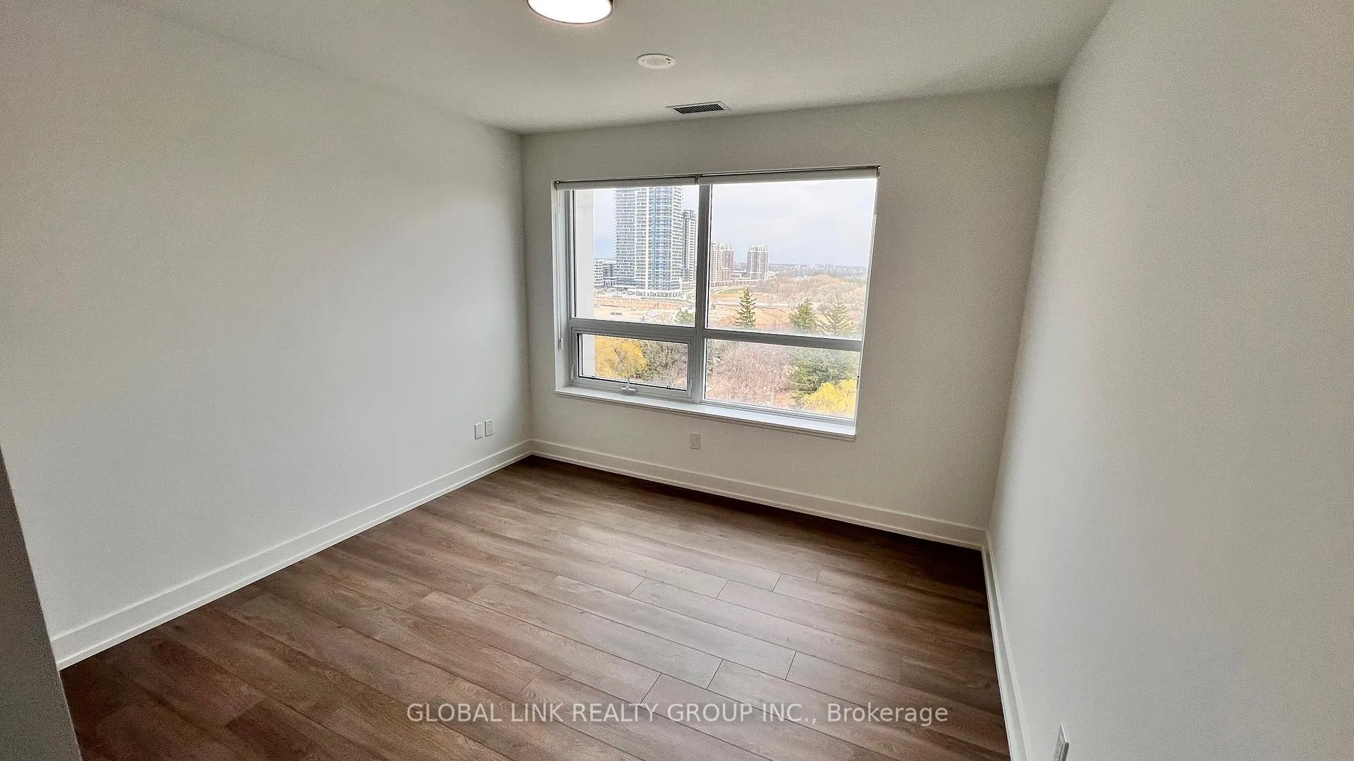 Photo 7 of Unit 1119, 8 cedarland Drive, Markham, Unionville — HOMEH