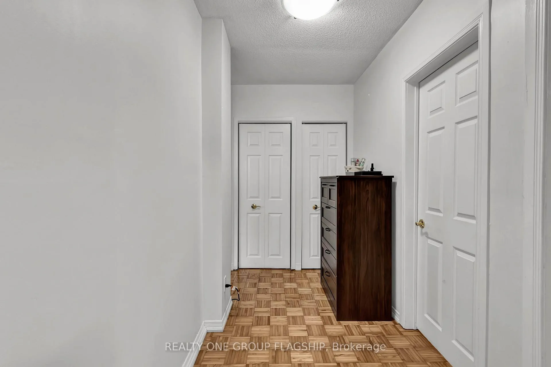 Photo 15 of Unit 702, 293 Mohawk Road E, Hamilton, Hill Park — HOMEH