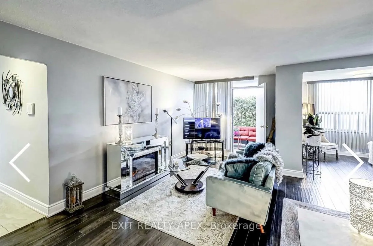 Photo 2 of Unit 302, 10 Edgecliff Gfwy, Toronto, Flemingdon Park — HOMEH