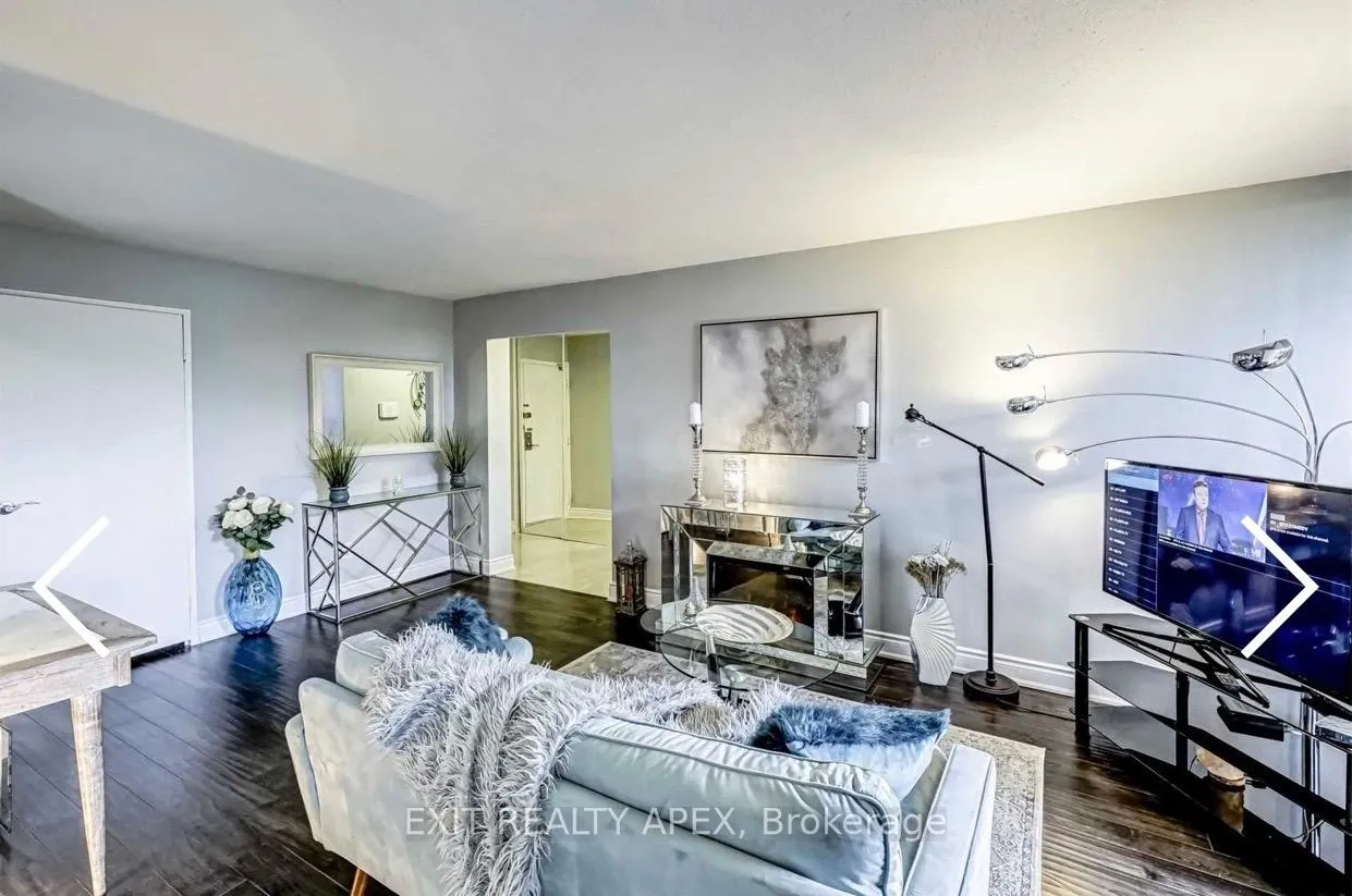 Photo 6 of Unit 302, 10 Edgecliff Gfwy, Toronto, Flemingdon Park — HOMEH