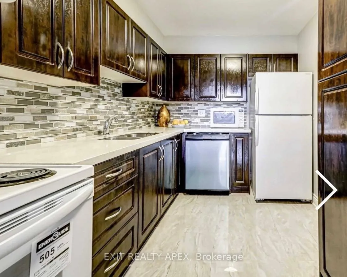 Photo 9 of Unit 302, 10 Edgecliff Gfwy, Toronto, Flemingdon Park — HOMEH