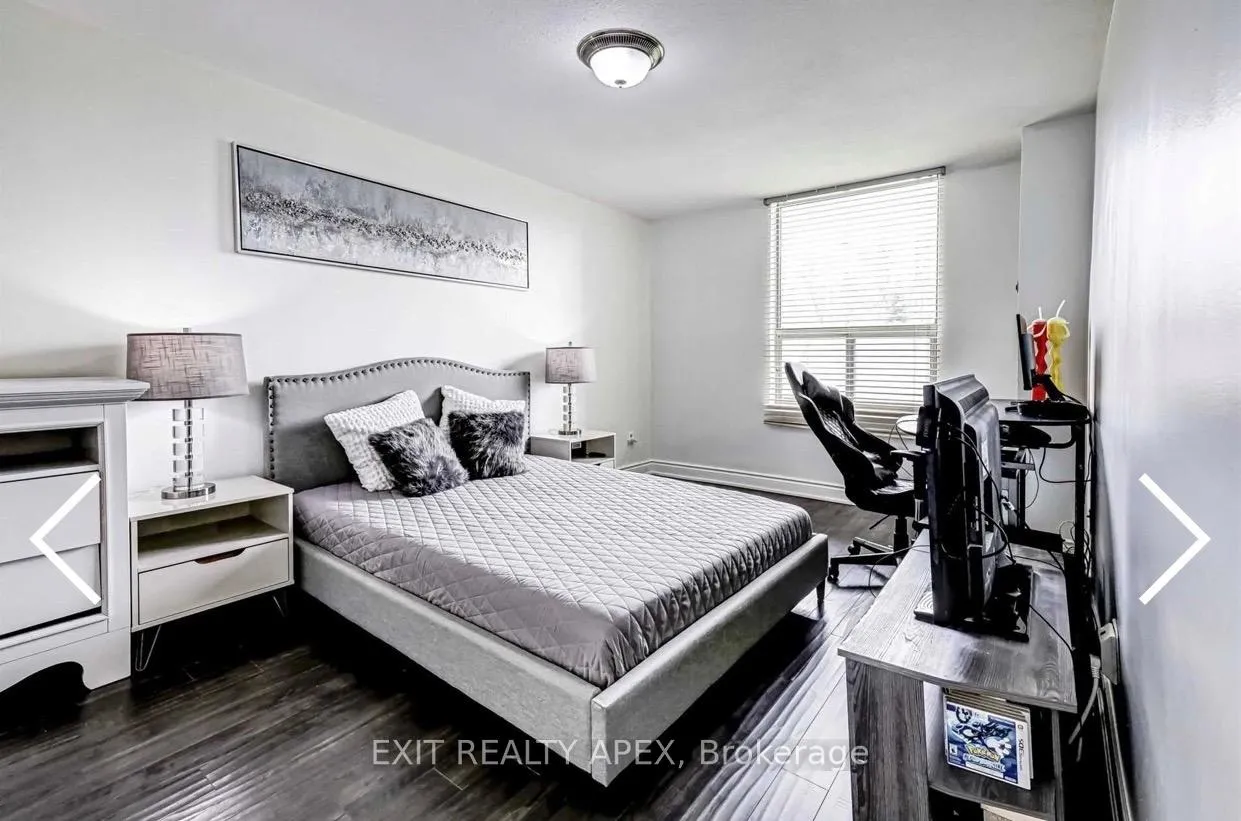 Photo 12 of Unit 302, 10 Edgecliff Gfwy, Toronto, Flemingdon Park — HOMEH