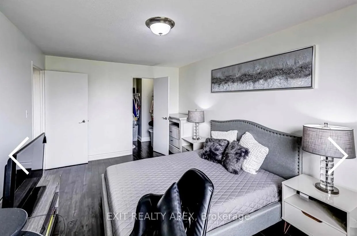 Photo 14 of Unit 302, 10 Edgecliff Gfwy, Toronto, Flemingdon Park — HOMEH