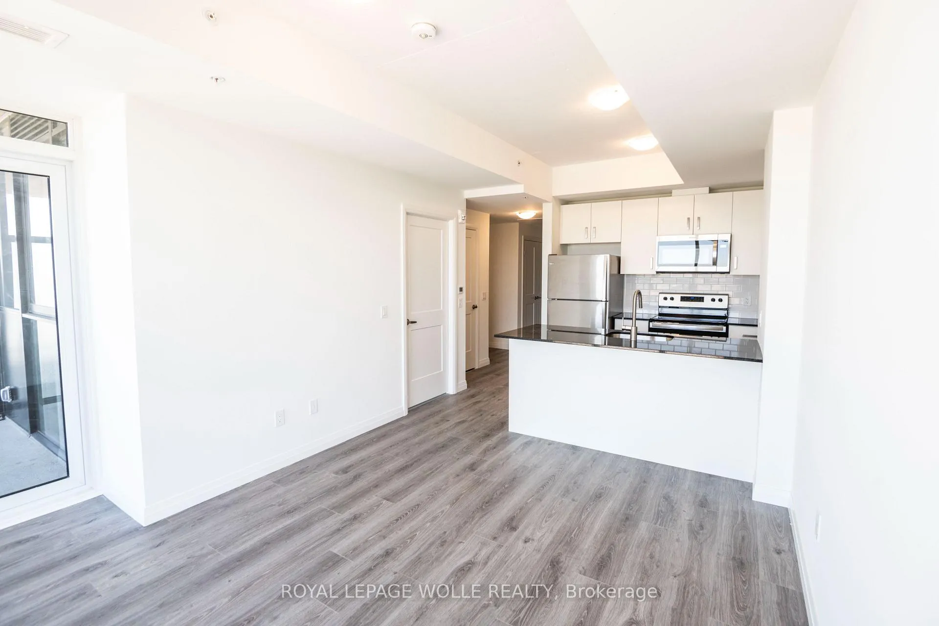 Photo 4 of Unit 2510, 108 Garment Street, Kitchener — HOMEH