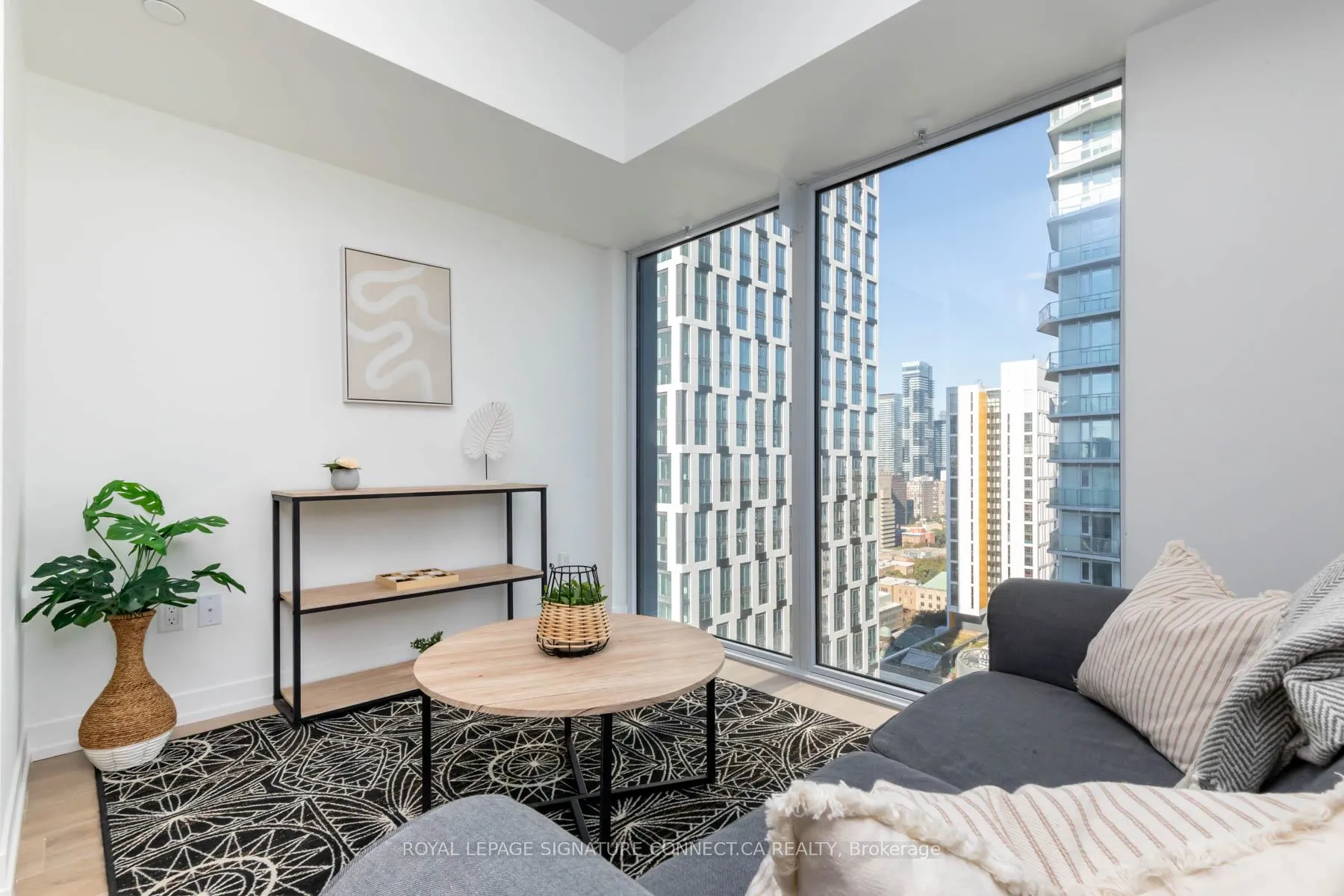 Photo 4 of Unit 3115, 82 Dalhousie Street, Toronto, Church-Yonge Corridor — HOMEH