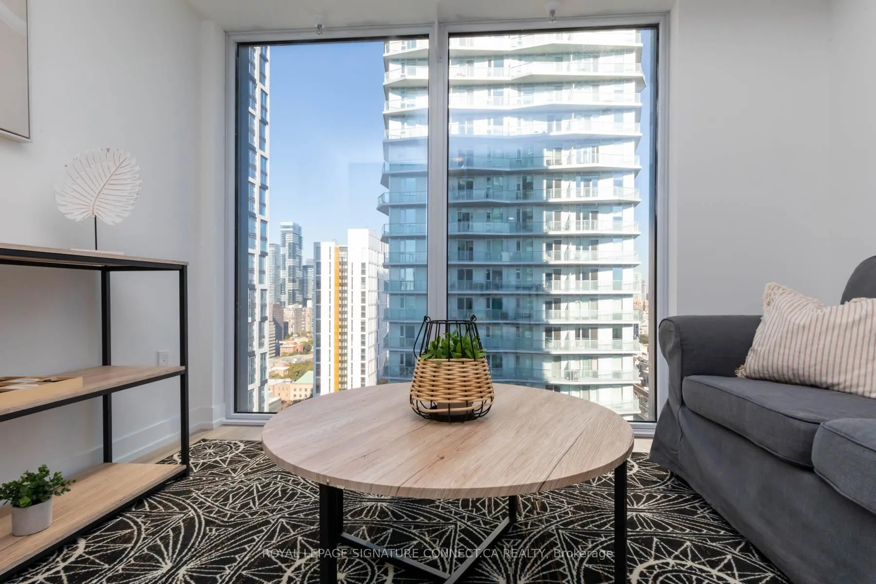 Photo 6 of Unit 3115, 82 Dalhousie Street, Toronto, Church-Yonge Corridor — HOMEH