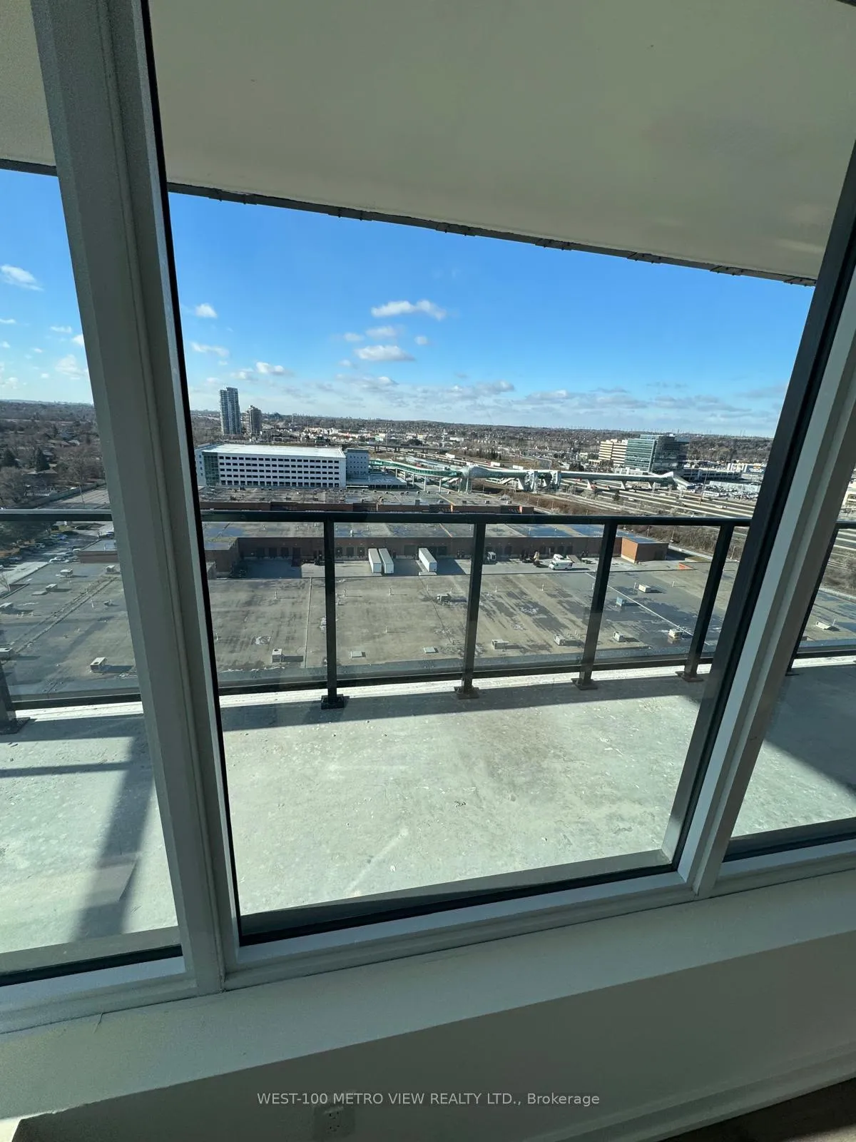 Photo 10 of Unit 1502, 1435 Celebration Drive, Pickering, Bay Ridges — HOMEH